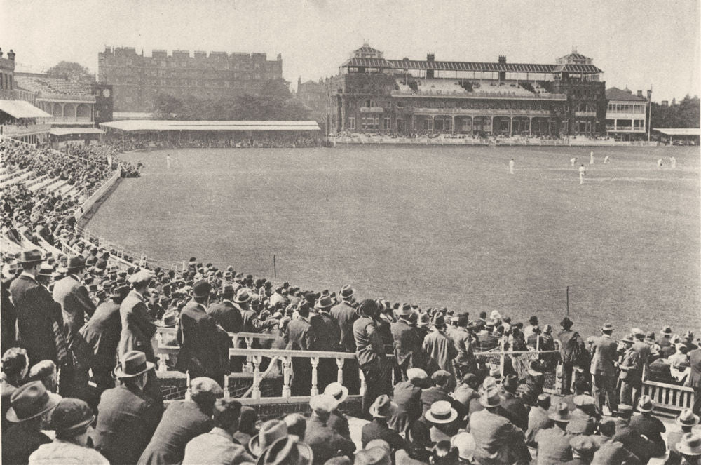 LONDON. Towards Pavilion mound stand at World- famous Lords. Cricket match 1926